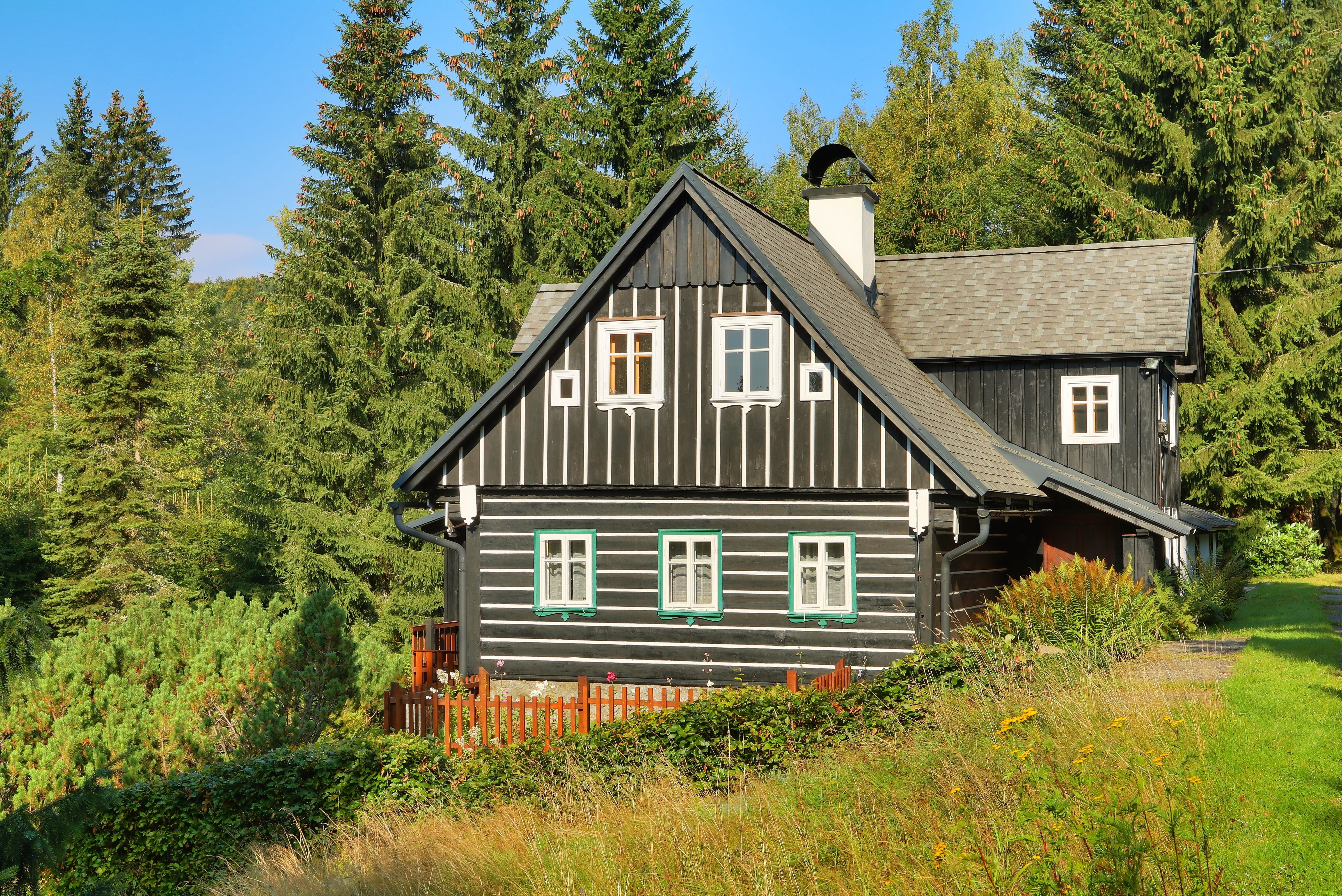 Zapomenutá chalupa: Jak maximálně zvýšit jeji hodnotu a snadno ji prodat Zapomenutá chalupa: Jak maximálně zvýšit jeji hodnotu a snadno ji prodat