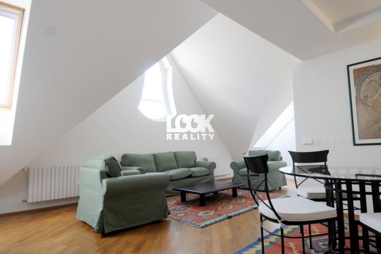 tn_zoom_filename_77320