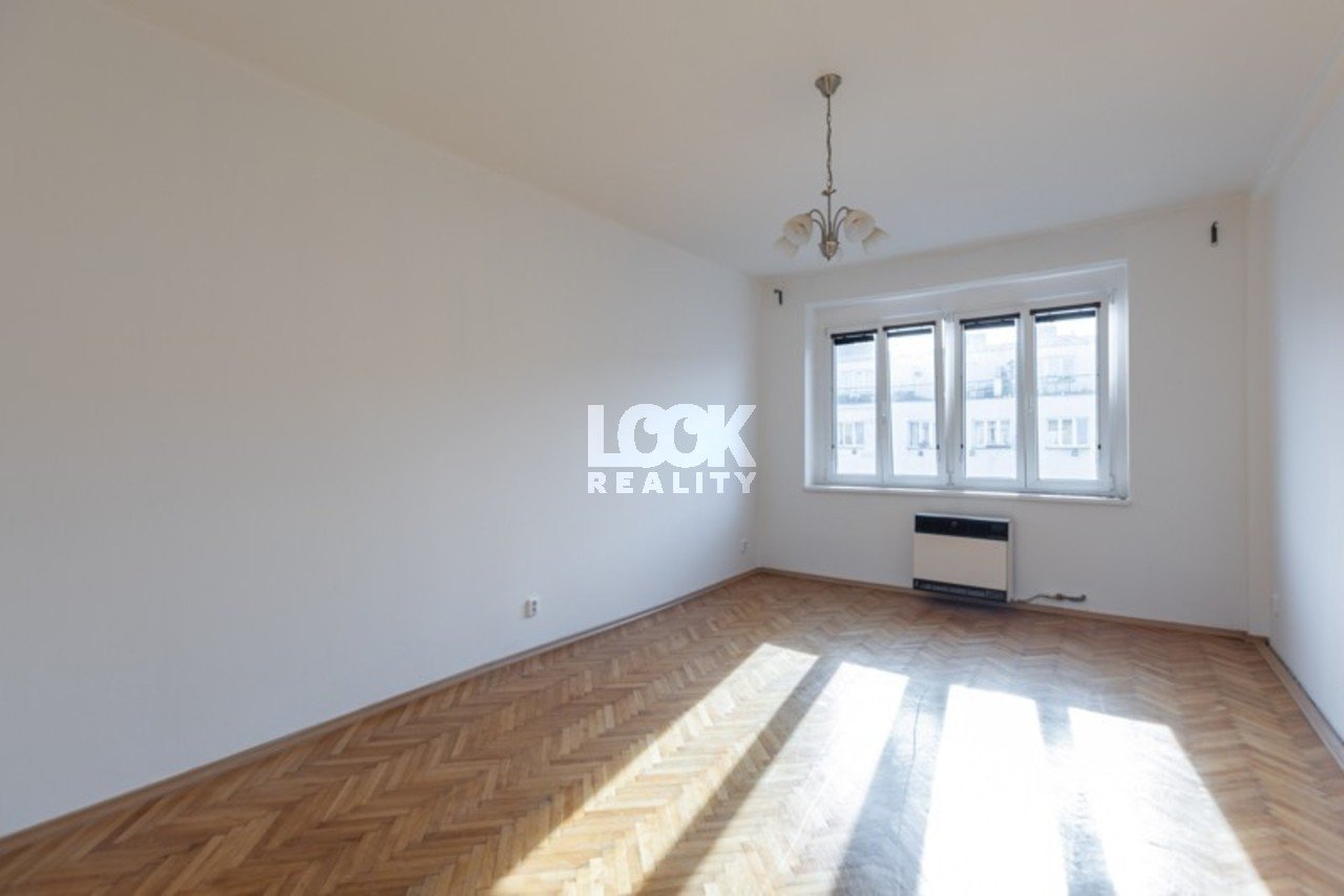 tn_zoom_filename_77116