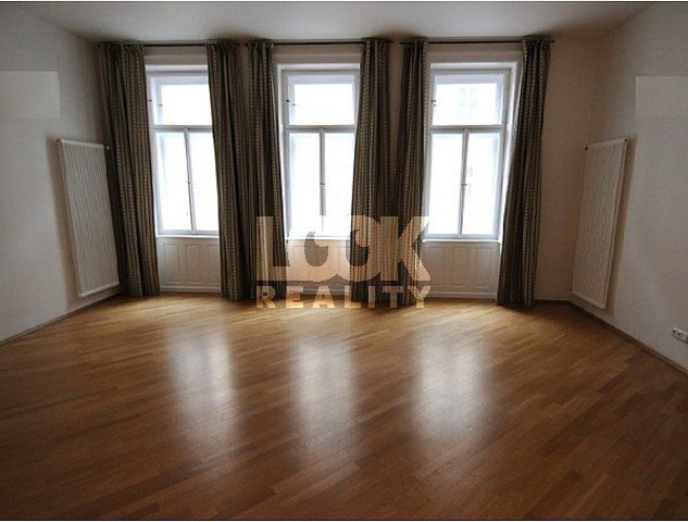 tn_zoom_filename_76774